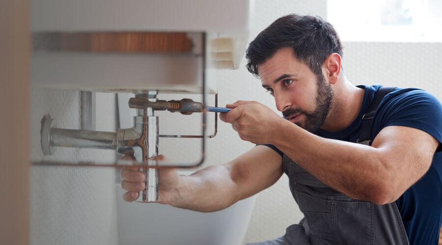 Professional sink repair in Augusta, IL